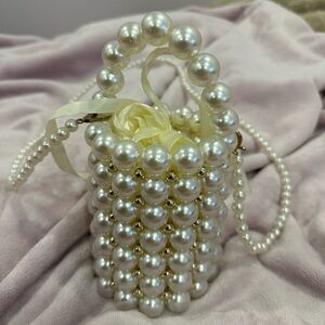 Small Pearl Purse